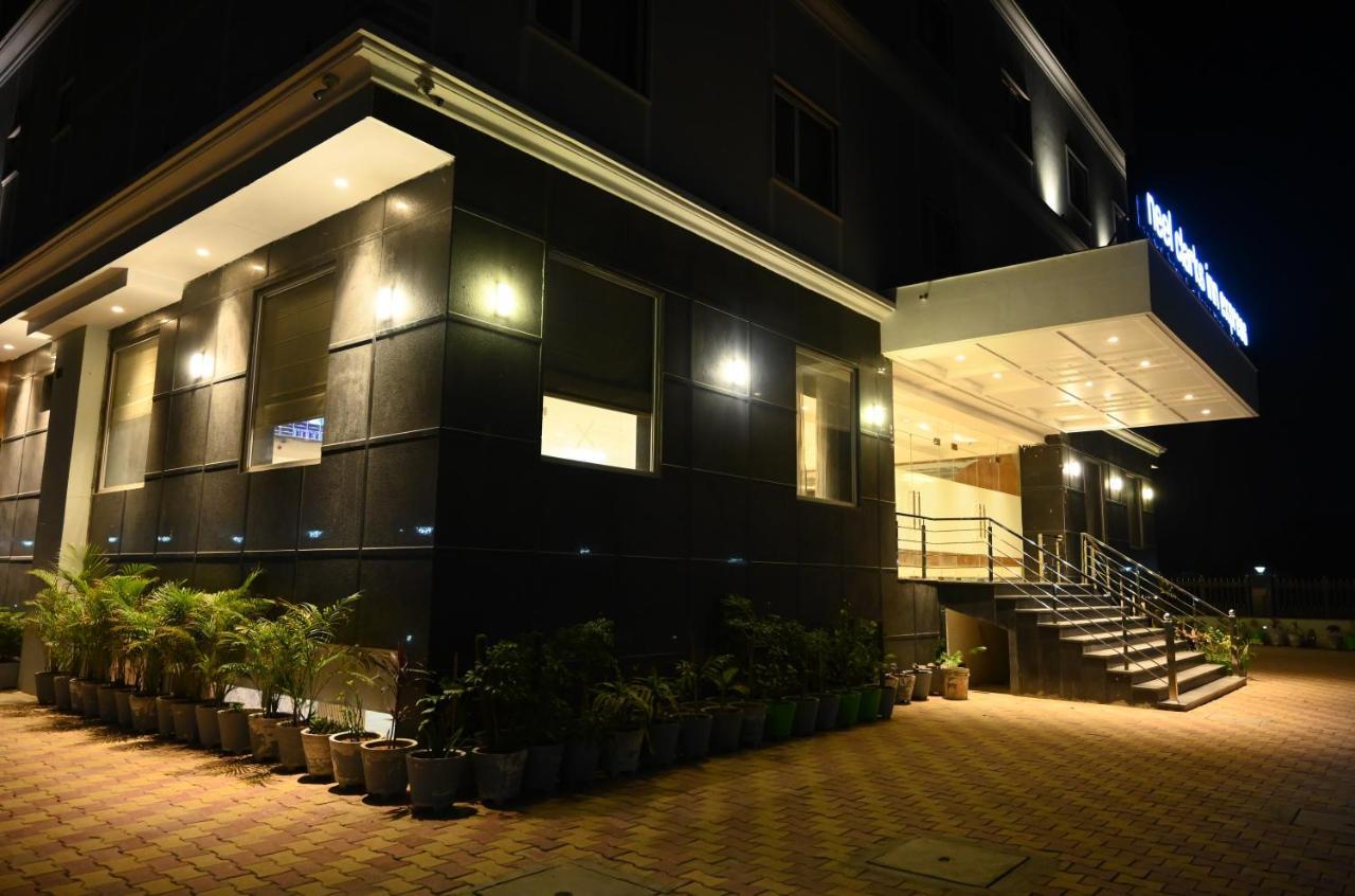 Neel Clarks Inn Express Agra  Exterior photo